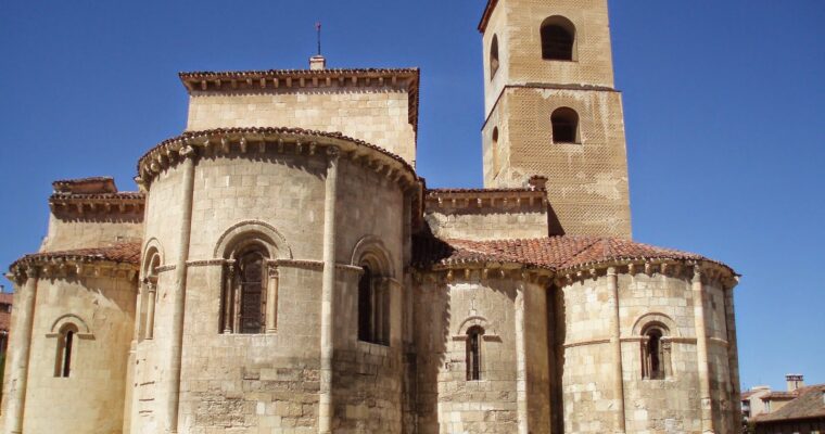 Descubre la belleza histórica y cultural de la Iglesia de San Millán en Segovia