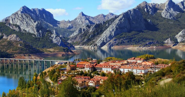 Descubre la encantadora Villa de La Bañeza en León: Historia, Qué ver y Dónde comer.