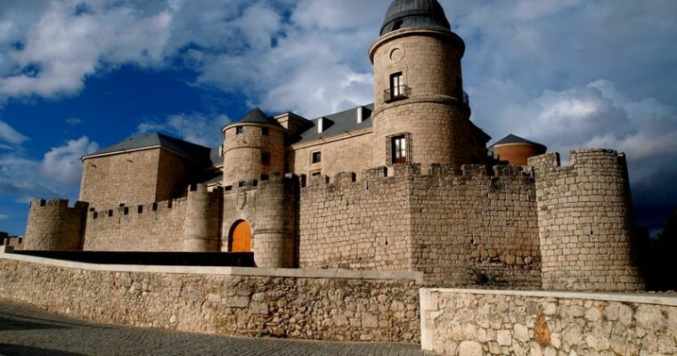 Descubre la historia y encanto de Villa de Simancas en Valladolid – Turismo cultural en Castilla y León